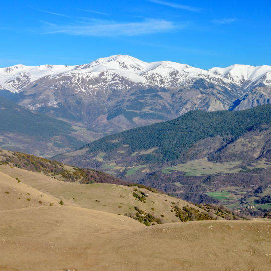 Um dos cumes mais altos dos Pirineus orientais, na província de Girona, Catalunha.