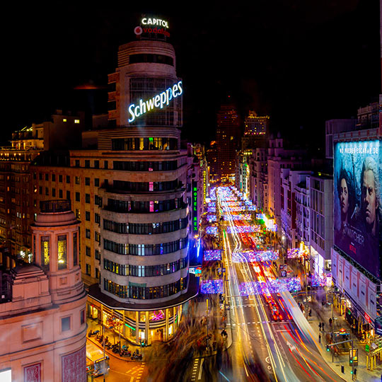 Widok na Plaza del Callao i Calle Gran Vía w Madrycie