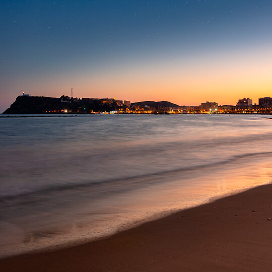 Entardecer na praia de Mazarrón, Múrcia