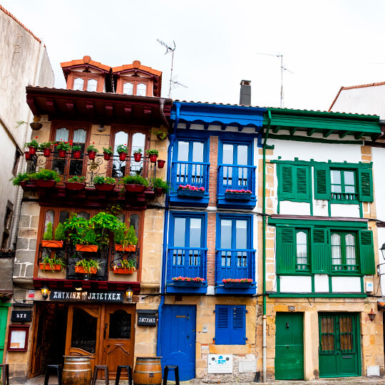 Houses in the Plaza Mayor of Fuenterabía-Hondarribia