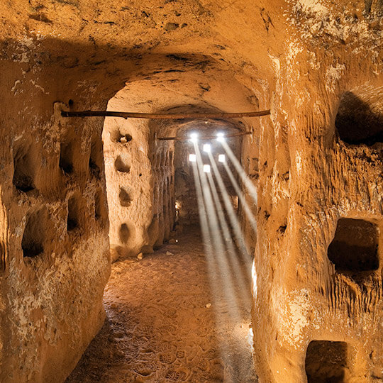 Cueva Cien Pilares cave in Arnedo, La Rioja