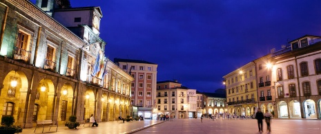 Plaza de España square in Avilés