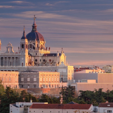 Vista de Madri e da catedral da Almudena, Madri