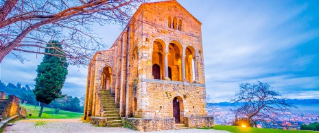 Igreja de Santa María del Naranco, Astúrias