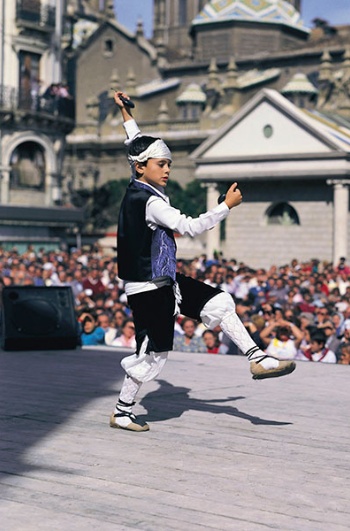 Balli regionali alla festa del Pilar di Saragozza