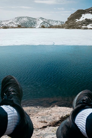 Lac de Peñalara dans le parc national de Guadarrama, région de Madrid