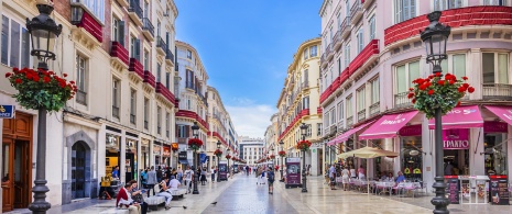 Turista in Calle Larios a Malaga, Andalusia