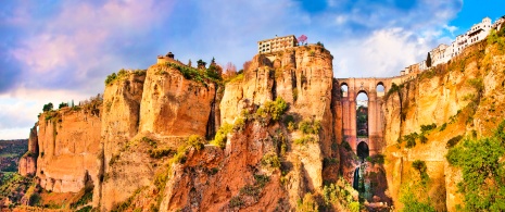 Centro histórico e Ponte Nova de Ronda em Málaga, Andaluzia