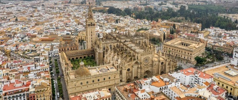 Blick auf die Kathedrale von Sevilla