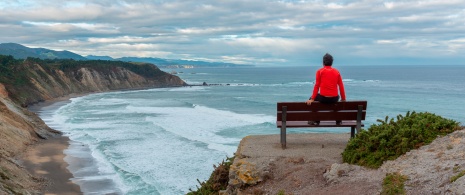 Bench at the natural viewing point of Sablón en Cabo Vidio, Asturias