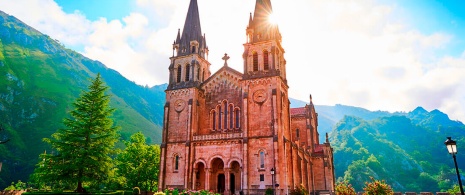 Basilique de Covadonga à Cangas de Onís, région des Asturies