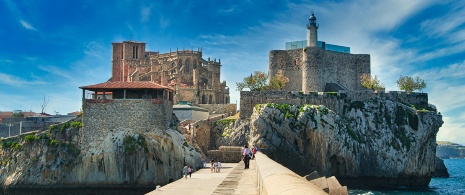 Latarnia morska na zamku Santa Ana, Castro Urdiales