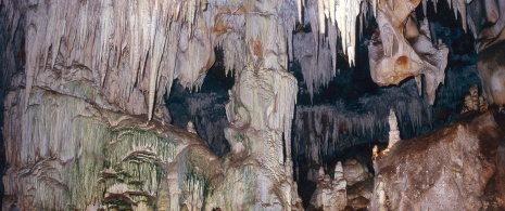 Águila Caves. Arenas de San Pedro, Ávila