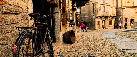 Strada ciottolata a La Alberca, Salamanca