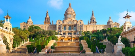 Vista general del Museo Nacional de Arte de Cataluña en Barcelona, Cataluña