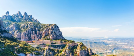 Vista de la Montaña de Montserrat en Barcelona, Cataluña