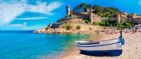 Platja Gran, à Tossa de Mar (province de Gérone, Catalogne)