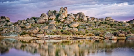 Monumento natural de los Los Barruecos de Malpartida en Cáceres, Extremadura