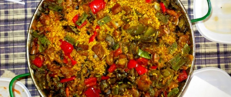 Arroz con costillejas