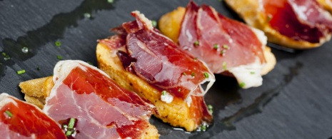 Petiscos de jamón Ibérico (presunto cru)