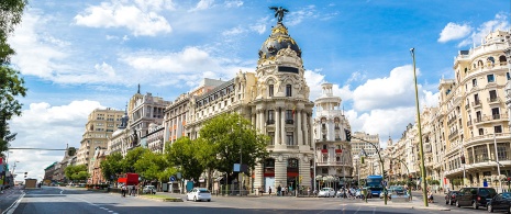 Metrópolis Building between Gran Vía and Alcalá streets, Madrid