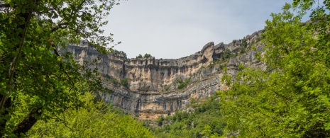 View of the Balcón de Pilatos in the Sierra de Urbasa, Navarre