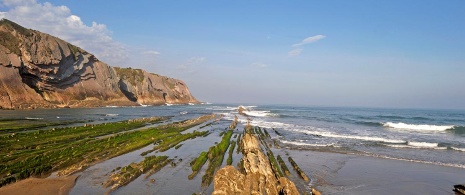 Falésias de Flysch.