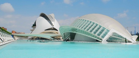 Blick auf die Stadt der Künste und der Wissenschaften in Valencia, Autonome Gemeinschaft Valencia