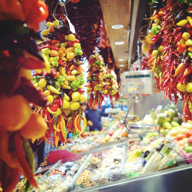 Puesto en el mercado de la Boquería