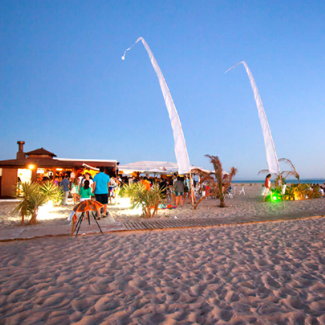 Playa de Zahora, Los Caños 