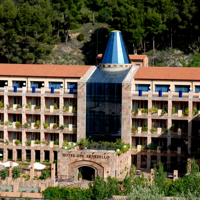 Vistas del exterior del Balneario de Arnedillo