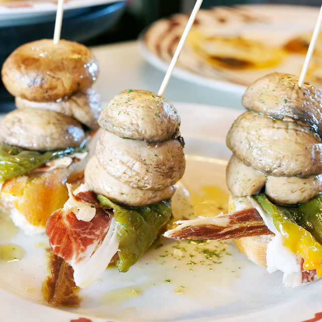 Pinchos with mushrooms