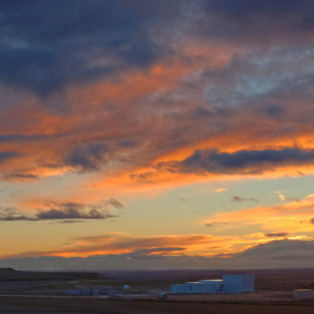 Blick in den Sonnenuntergang vom Astronomischen Zentrum in Tiedra (CAT)