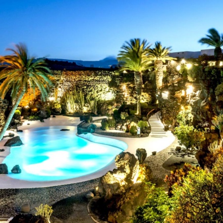 Jameos del agua en soirée, Lanzarote