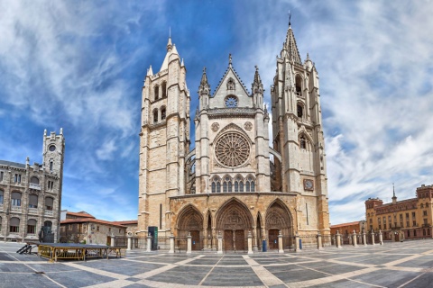 Facciata della Cattedrale di León