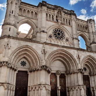 Fassade der Kathedrale von Cuenca