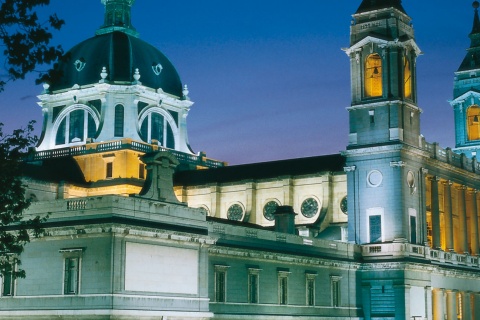 Cathédrale Santa María la Real de la Almudena, Madrid