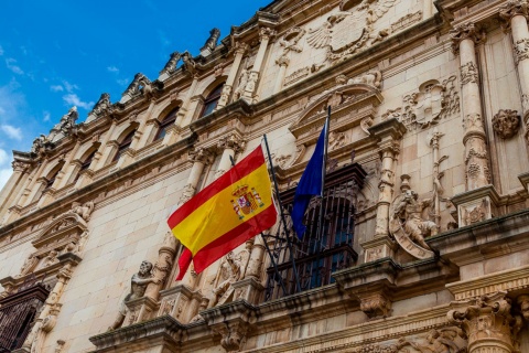 Fachada da Universidade de Alcalá de Henares