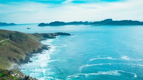 Espaço natural da Costa da Vela com as Ilhas Cíes ao fundo