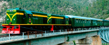 Pociąg Jezior (Tren Lagos)