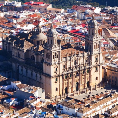 Vue aérienne de la cathédrale de Jaén (Andalousie)