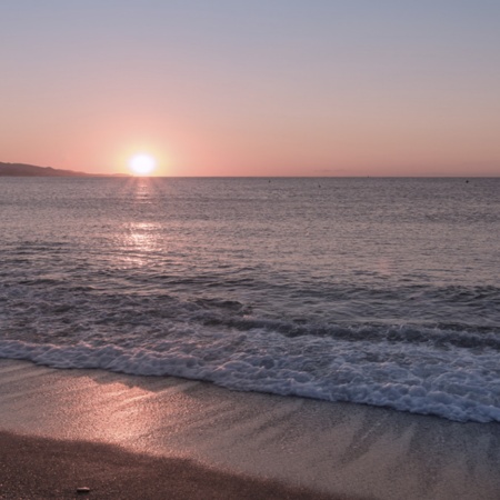 Fim de tarde em uma praia de Torre del Mar (Málaga, Andaluzia)