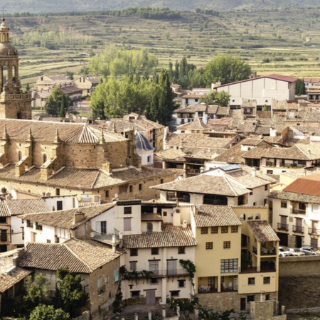 Panoramablick auf Rubielos de Mora in Teruel (Aragonien)