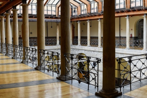 Korridor des Zentrums für Alte Kulturen im Institut von Gijón