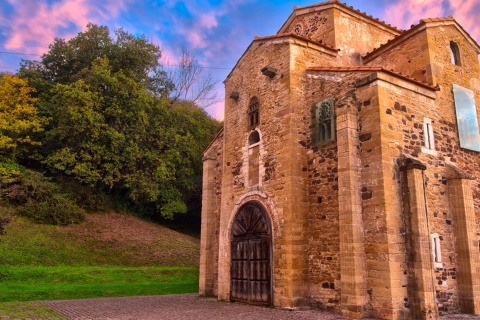 Iglesia de San Miguel de Lillo. Oviedo. Asturias.