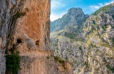 Senderistas en la Ruta del Cares