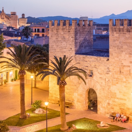 Centro histórico de Alcúdia (Maiorca, Ilhas Baleares)