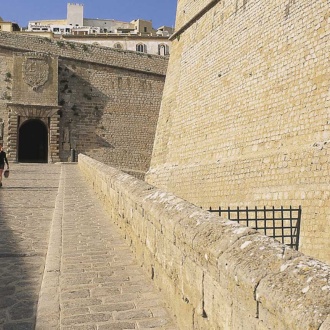 Ses Taules Gateway