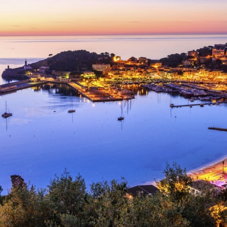 Porto de Sóller, na ilha de Maiorca (Ilhas Baleares)