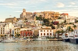 Vue générale de Eivissa (îles Baléares)